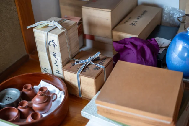 骨董品を処分する時に高く売れる見分け方はある？