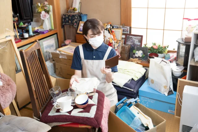 実家の片付けはどこから始める?挫折しない手順と部屋ごとの優先順位