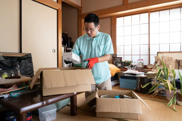 遺品整理業者と買取専門業者の上手な使い分け方