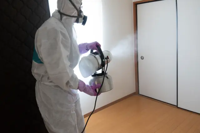 特殊清掃で臭いを徹底消臭する方法は？